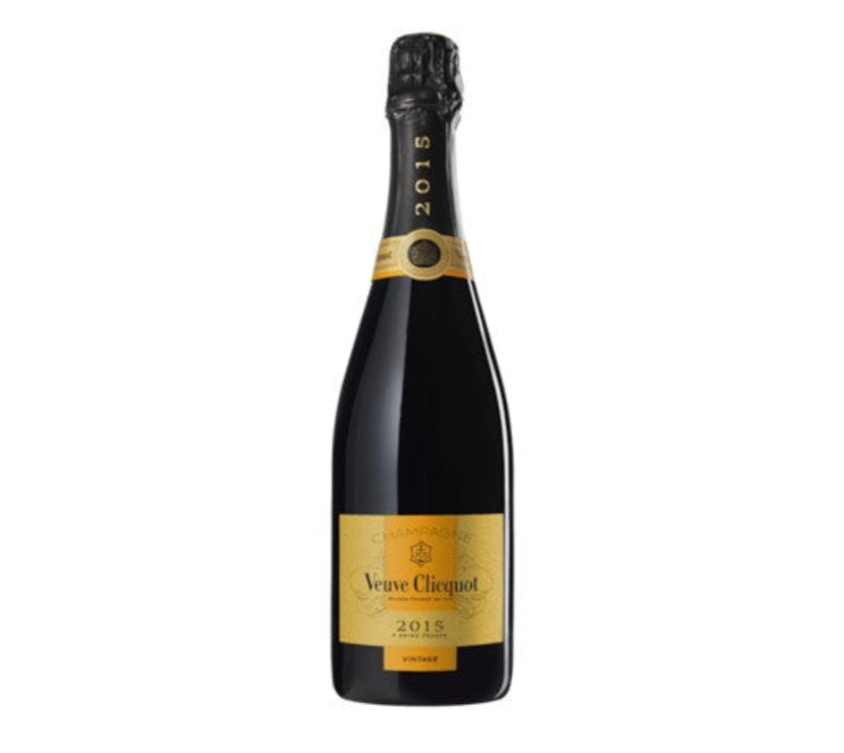 2015 Veuve Clicquot Yellow Label Vintage Brut Champagne France wine bottle 95pts Suckling