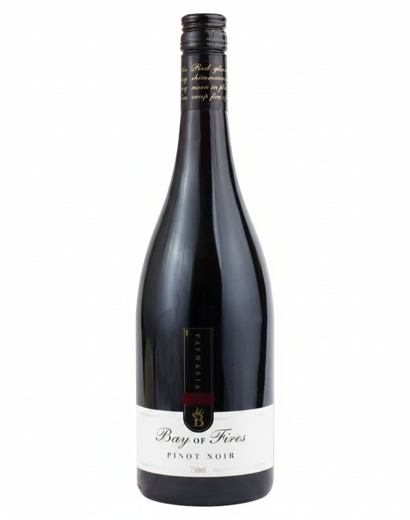 2023 Bay of Fires Pinot Noir red wine bottle