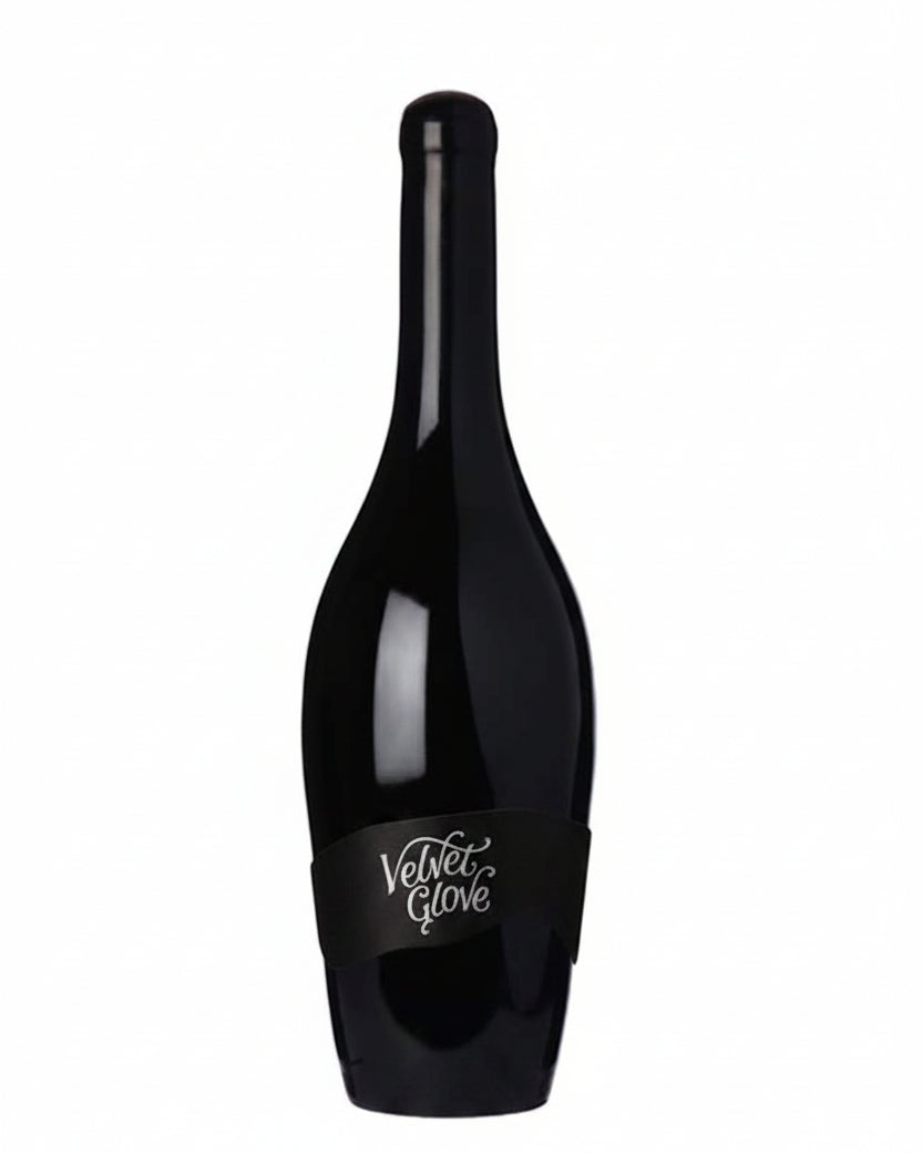 2022 Mollydooker Velvet Glove McLaren Vale Shiraz red wine bottle